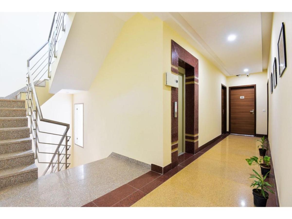Bluo Studio5 Golf Course Road - Gym, Terrace Garden Gurgaon Exterior photo